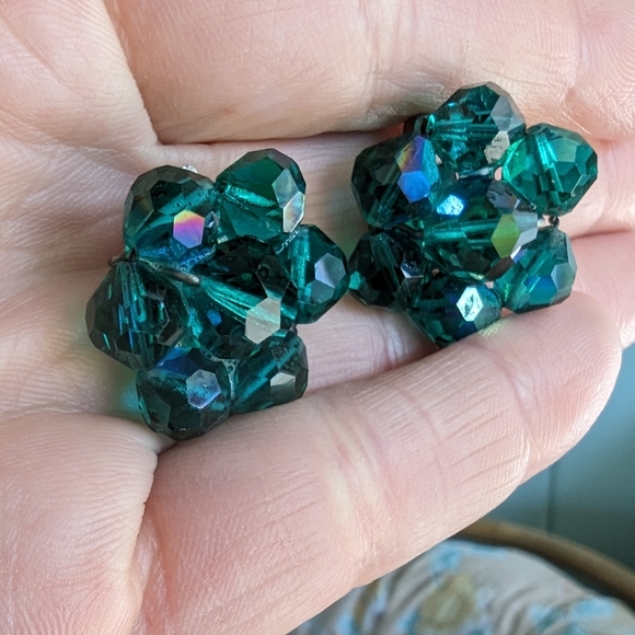 Vintage Teal Beaded Jewelry Set - Picture 4 of 7